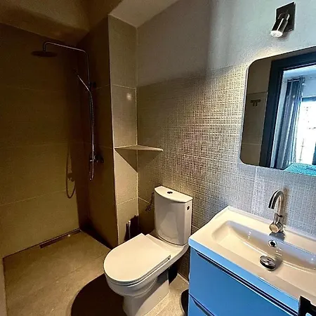 Diamonds In The Sky 코스티네스티