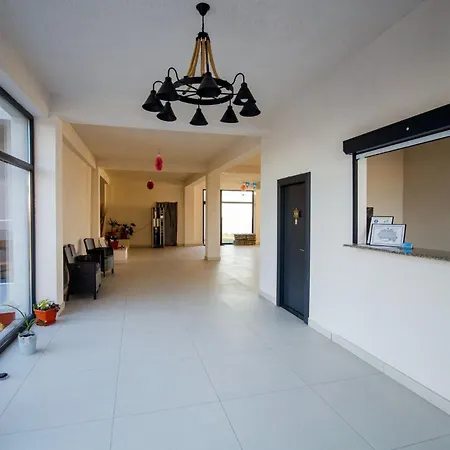 게스트하우스 Diamonds In The Sky 코스티네스티