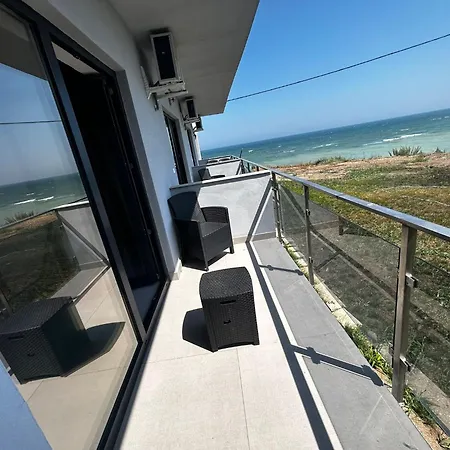 게스트하우스 Diamonds In The Sky 4*