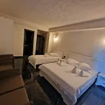 Diamonds In The Sky Gasthuis 3*