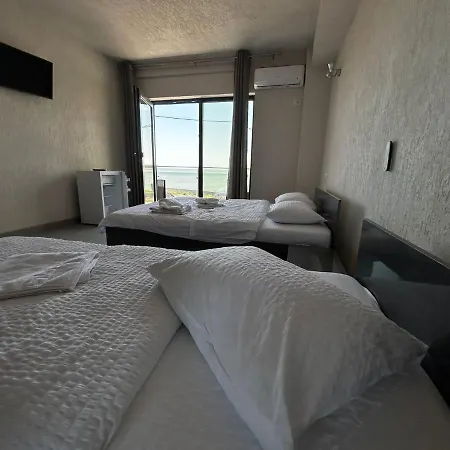 Guest house Diamonds In The Sky Costinesti