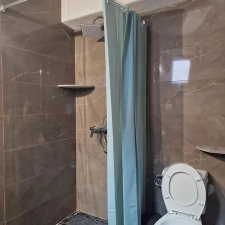 Diamonds In The Sky 4*