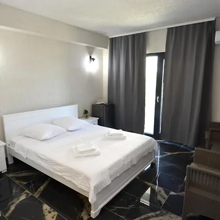 Diamonds In The Sky Guest house Costinesti